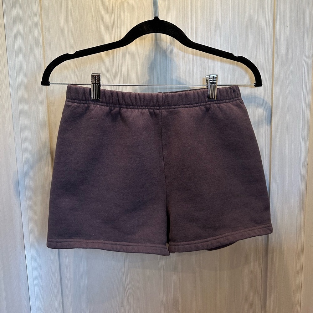 Reduced! TNA women’s fleece sweatshorts